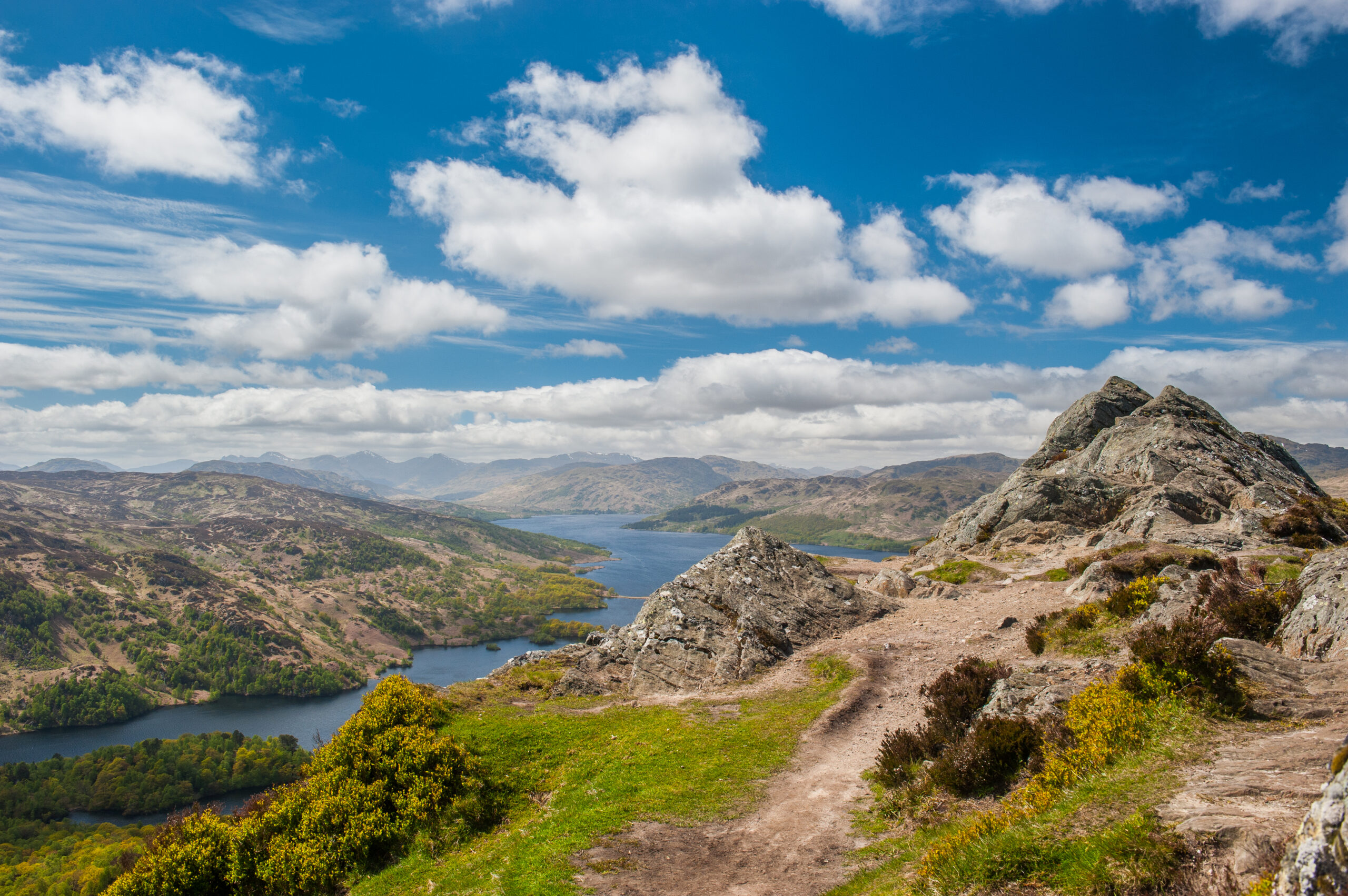 Loch Katrine en Écosse